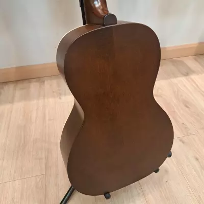 Art & Lutherie Roadhouse Parlour Guitar 4